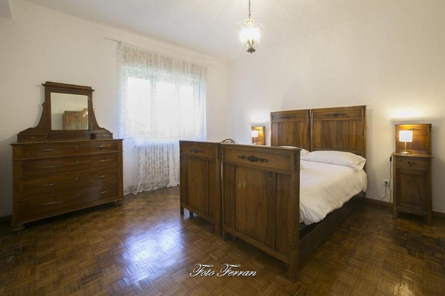 Casa Vacanze Gli Ulivi Del Lago Villa Sale Marasino Luaran gambar